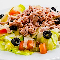 Cezar salata sa tunjevinom - 213